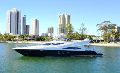Gold Coast Boat Hire on Aki