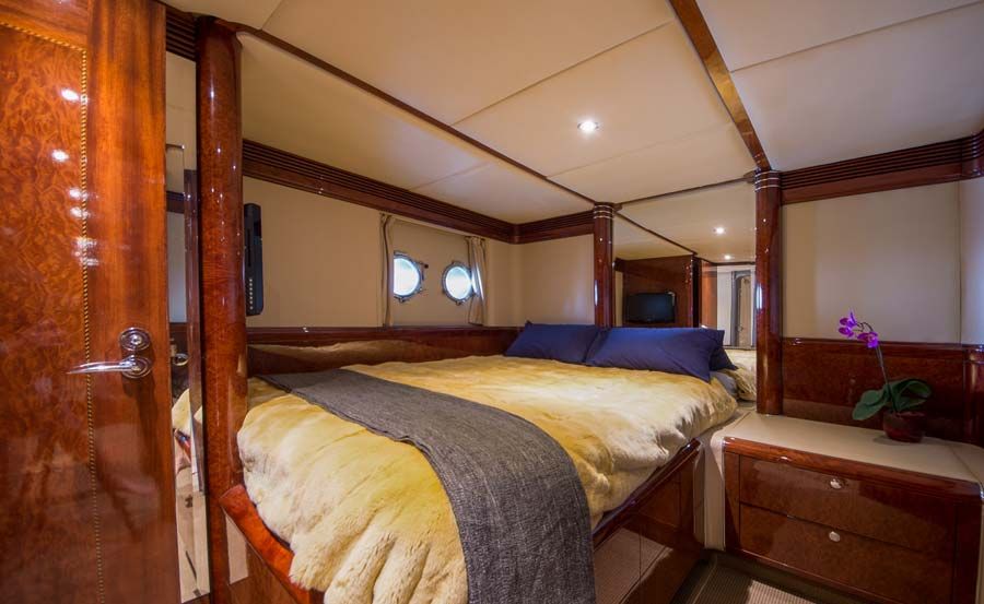 New Years Eve Cruises on New Warren
