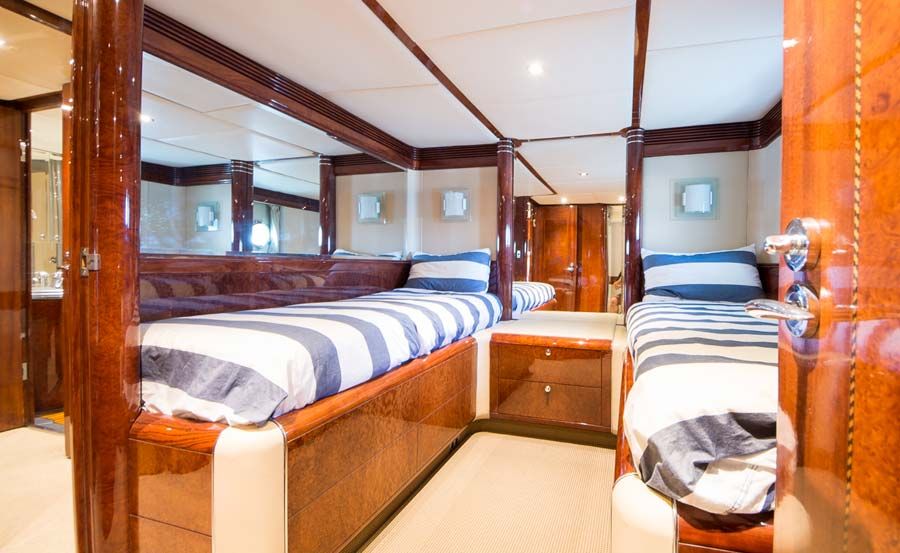 New Years Eve Cruises on New Warren