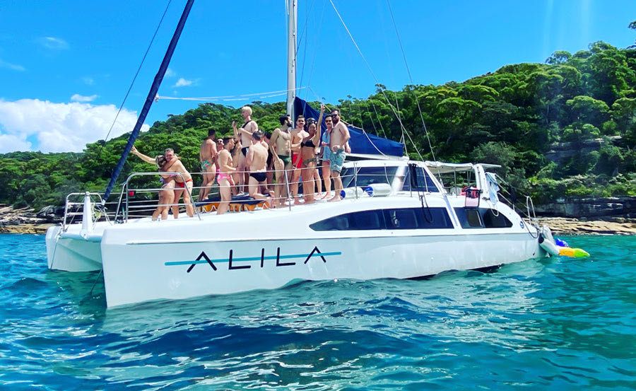 Boxing day Cruises on Alila group on board