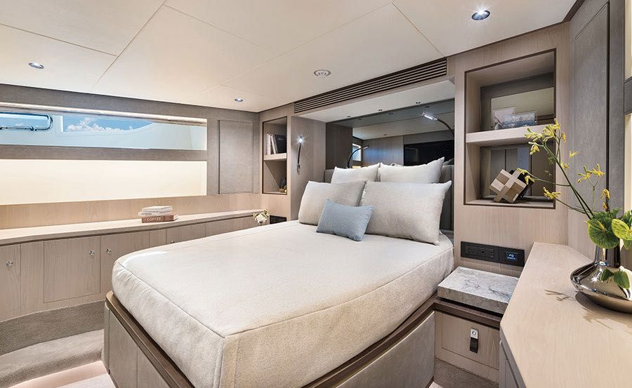Super Yacht Charters on Aura Forward VIP Cabin - A queen bed