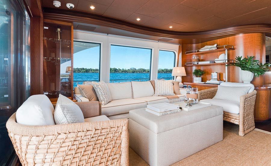 Superyacht Hire on Aurora main saloon Superyacht Hire on Aurora main saloon