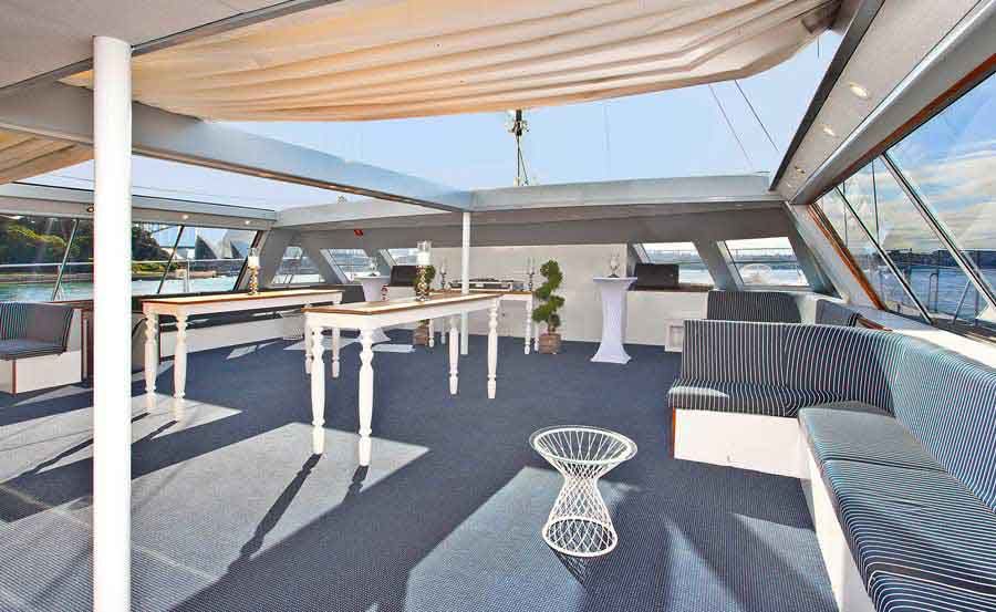 Boat Hire on Aussie Magic is flooded with natural light Boat Hire on Aussie Magic is flooded with natural light