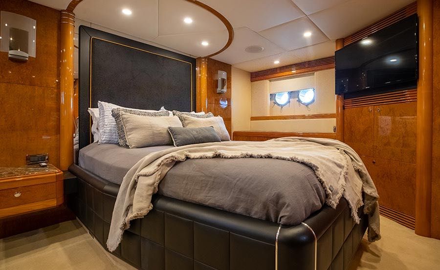 New Years Eve Cruises on Bella Lacqua Master Suite New Years Eve Cruises on Bella Lacqua Master Suite