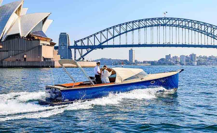 https://www.anyboat.com.au/media/catalog/product/cache/3d98a21d93a47449f8fd839055ce5f12/b/l/blue-boats-8.jpg