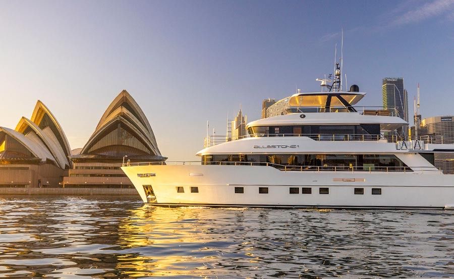https://www.anyboat.com.au/media/catalog/product/cache/3d98a21d93a47449f8fd839055ce5f12/b/l/bluestone-1_2_1.jpg