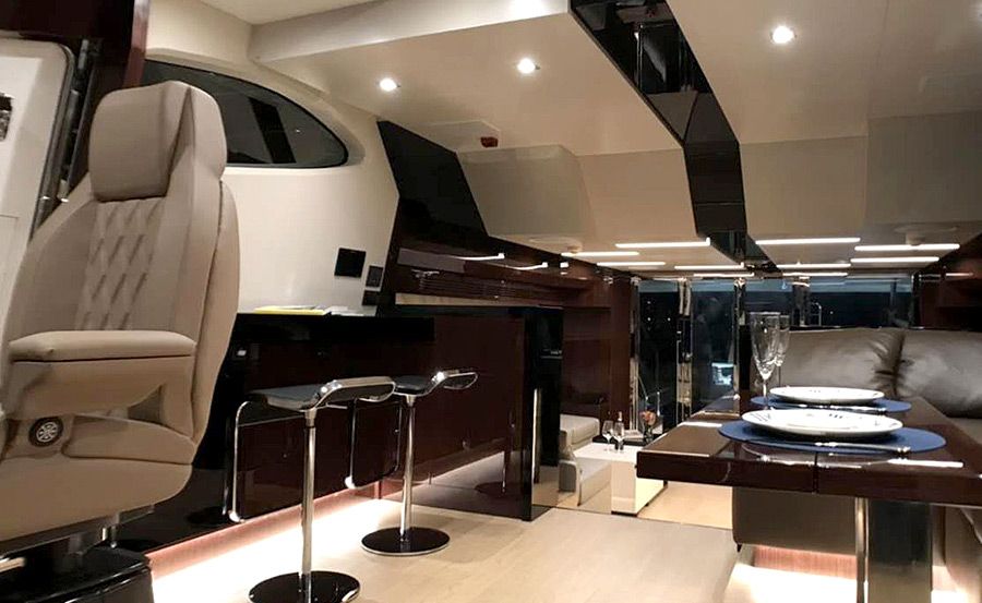 Boat Hire Gold Coast on Ava Boat Hire Gold Coast on Ava