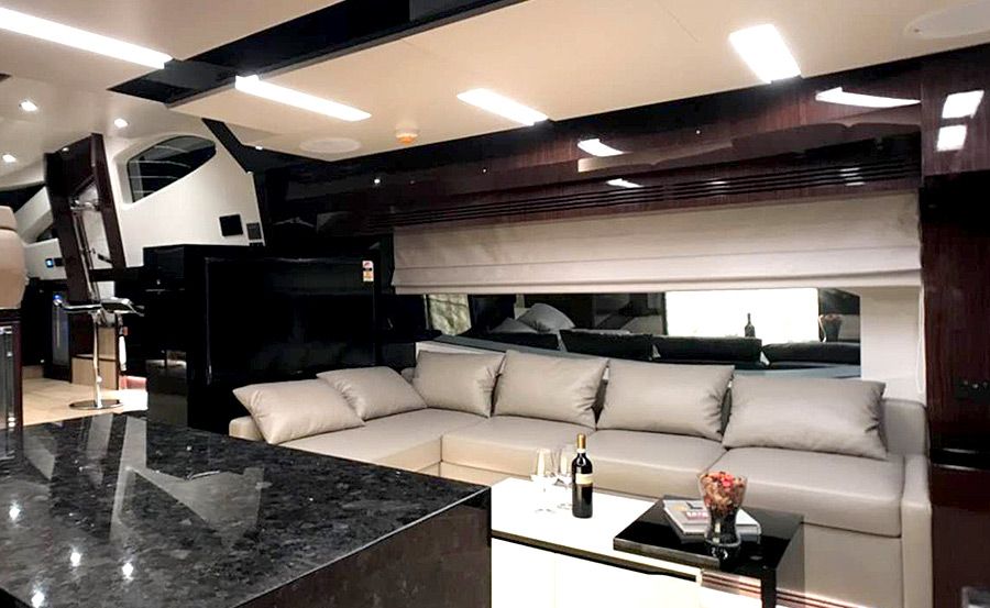 Boat Hire Gold Coast on Ava Boat Hire Gold Coast on Ava