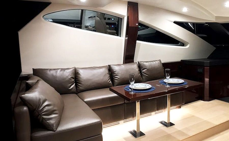 Boat Hire Gold Coast on Ava Boat Hire Gold Coast on Ava