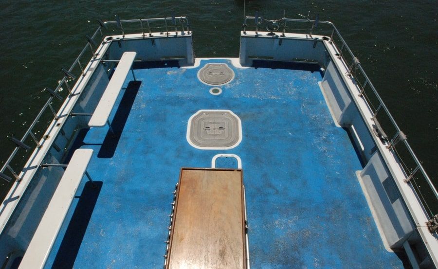 Avalon Boat Hire - deck
