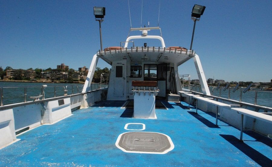 Avalon Boat Hire - Looking forward