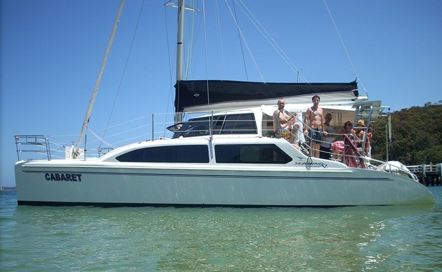 Boat hire on Cabaret Boat hire on Cabaret