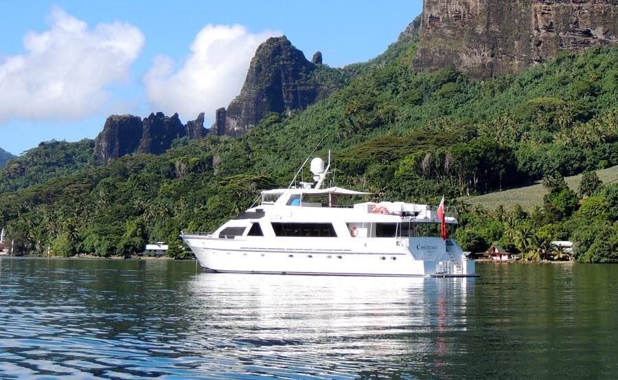 Boat Hire on Cosmos II at anchor