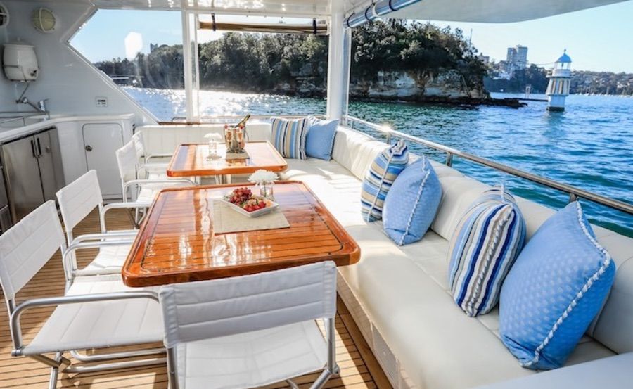 Boat hire on Galaxy I Boat hire on Galaxy I