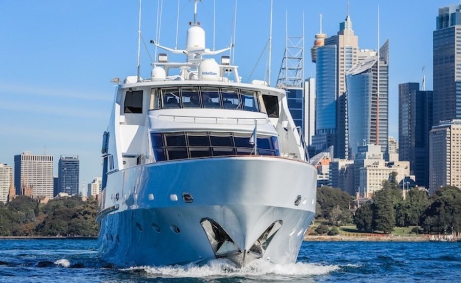 Boat hire on Galaxy I Boat hire on Galaxy I