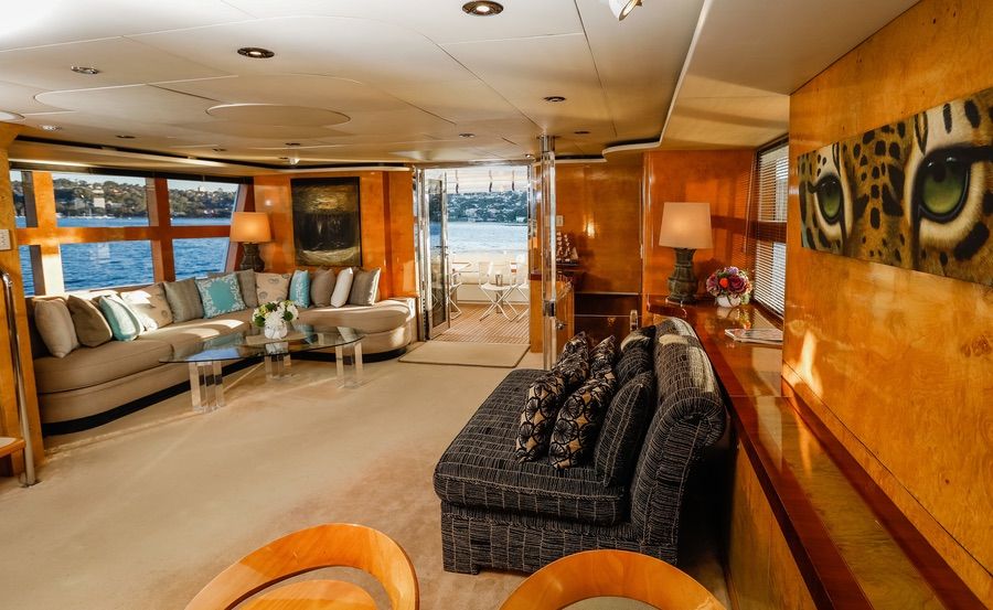 Boat hire on Galaxy I Boat hire on Galaxy I