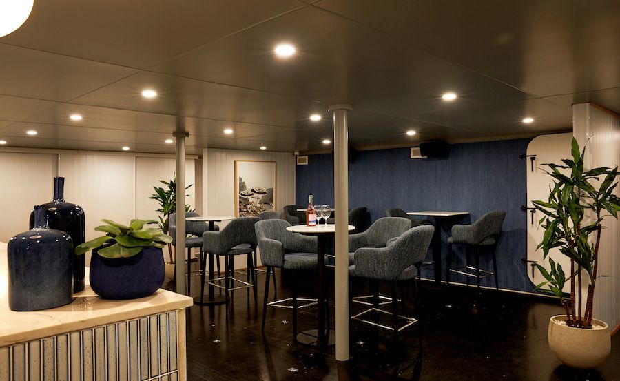 Boat Hire on Sydney Glass Island Boat Hire on Sydney Glass Island