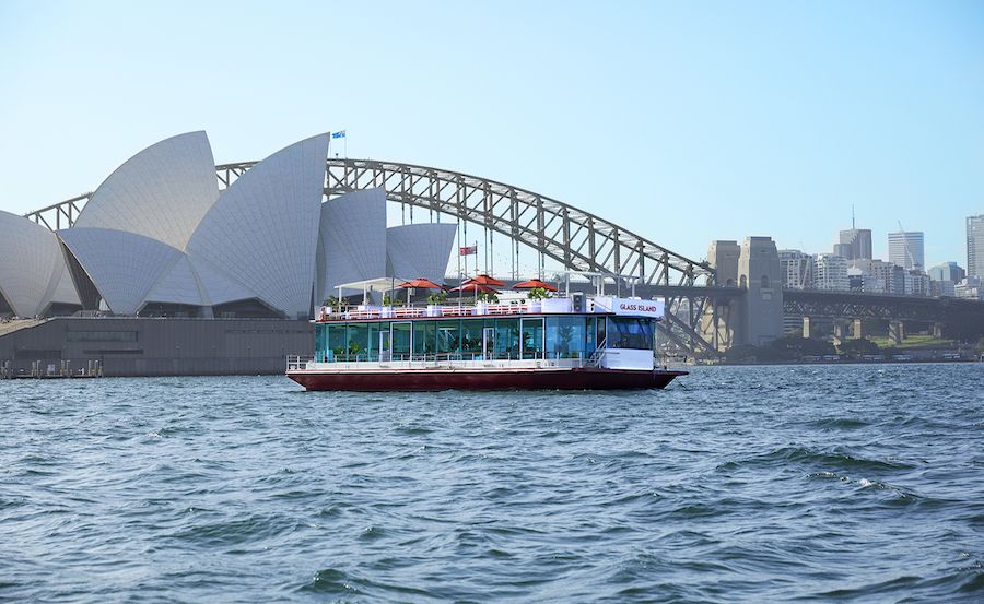 Boat Hire on Sydney Glass Island Boat Hire on Sydney Glass Island