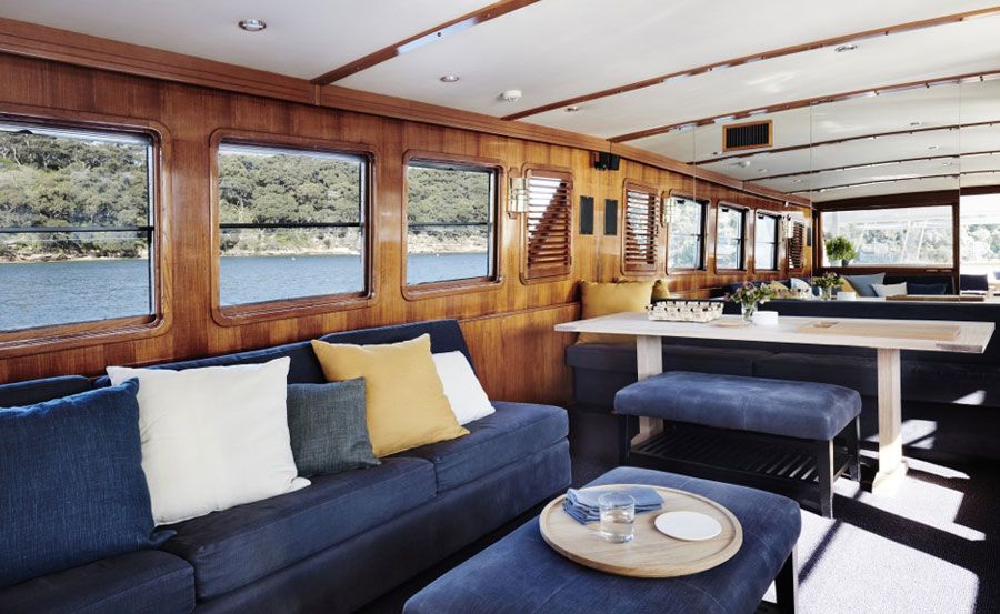 https://www.anyboat.com.au/media/catalog/product/cache/3d98a21d93a47449f8fd839055ce5f12/b/o/boat-hire-on-hiilani-plush-lounges.jpeg