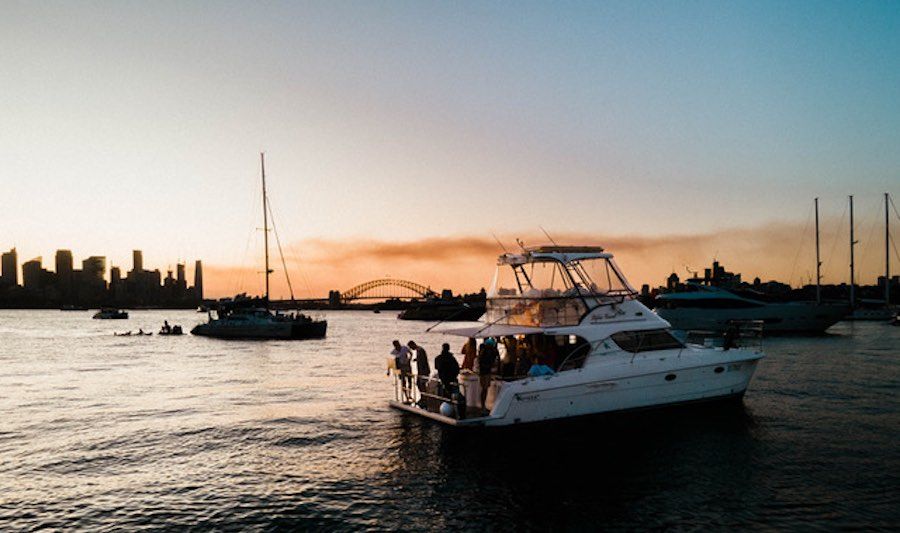 Vivid Cruises on Lifes Good Sunset