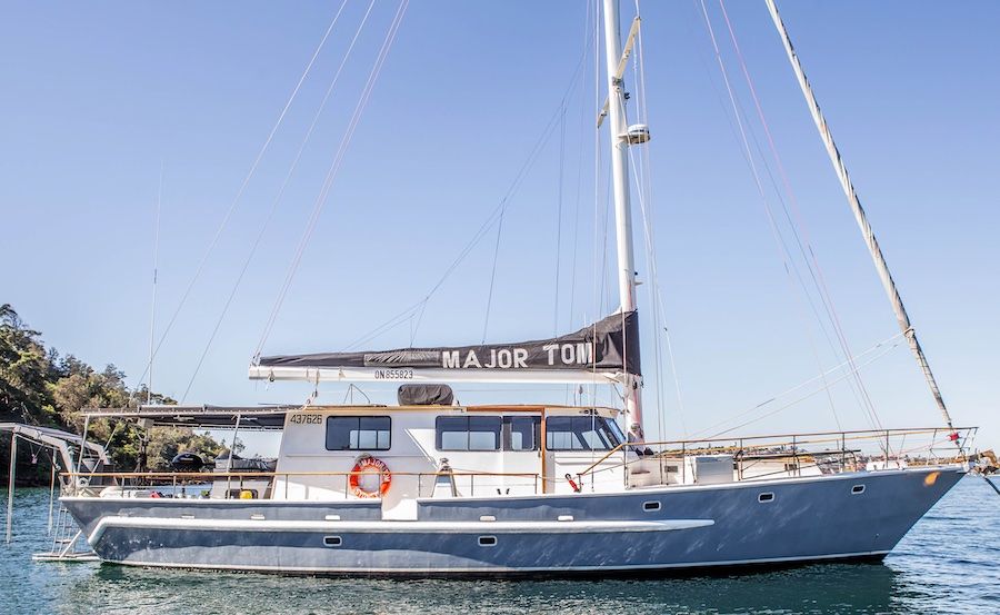 https://www.anyboat.com.au/media/catalog/product/cache/3d98a21d93a47449f8fd839055ce5f12/b/o/boat-hire-on-major-tom-side-profile-image_copy_1.jpg