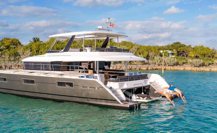 Boat Hire on Mon Reve rear swim platform Boat Hire on Mon Reve rear swim platform