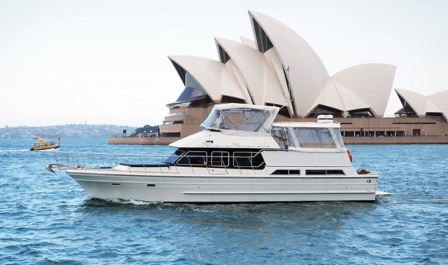 https://www.anyboat.com.au/media/catalog/product/cache/3d98a21d93a47449f8fd839055ce5f12/b/o/boat-hire-on-mv-ambiance_1.jpg