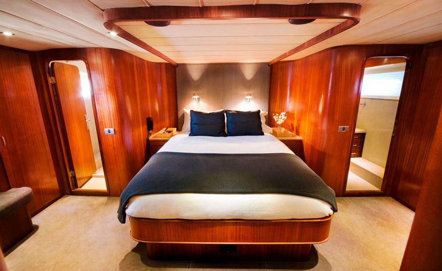 MV Pearl Boat Hire MV Pearl Boat Hire