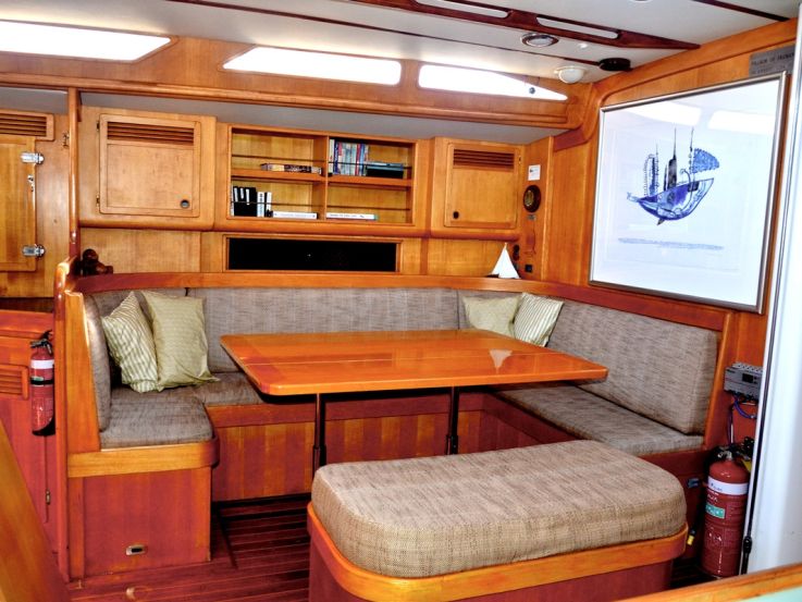 boat-hire-on-Pilgrim-dining boat-hire-on-Pilgrim-dining