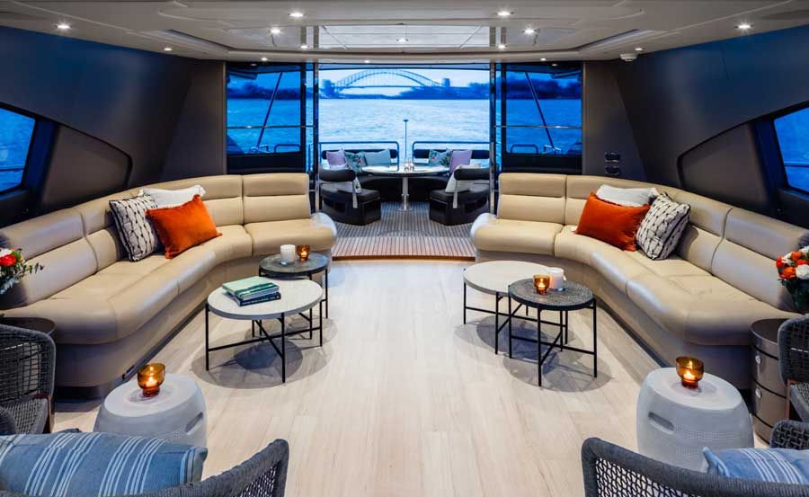 Boat Hire On Privacy main saloon Boat Hire On Privacy main saloon