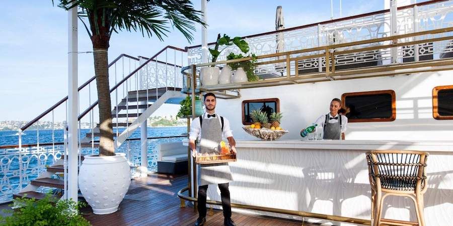 Exclusive Boat Hire on Seadeck