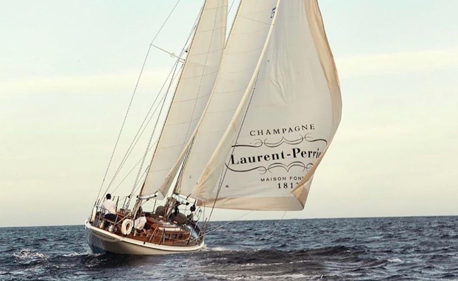 https://www.anyboat.com.au/media/catalog/product/cache/3d98a21d93a47449f8fd839055ce5f12/b/o/boat-hire-on-southwinds-sailing_1.jpg