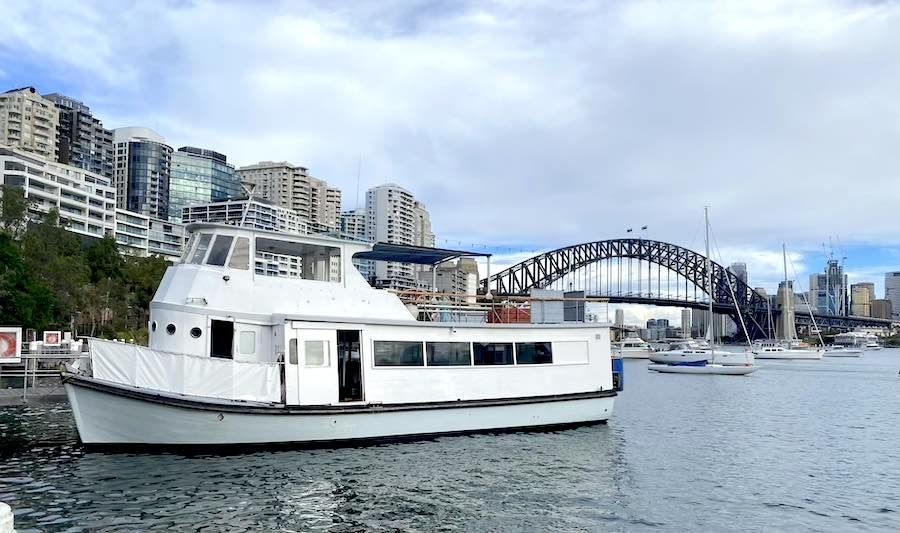 https://www.anyboat.com.au/media/catalog/product/cache/3d98a21d93a47449f8fd839055ce5f12/b/o/boat-hire-on-the-kraken_copy_2.jpg