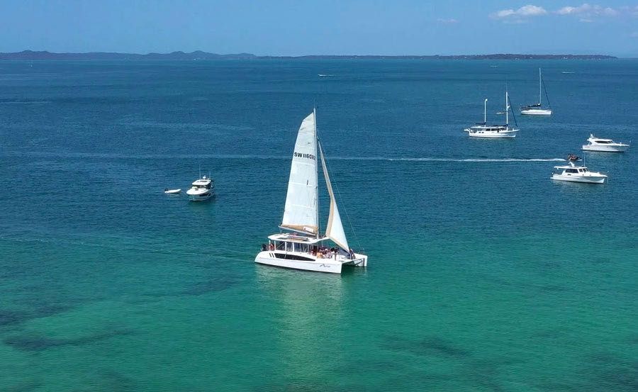 Boat Hire on Aria Starboard Side Boat Hire on Aria Starboard Side