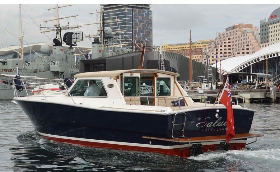 https://www.anyboat.com.au/media/catalog/product/cache/3d98a21d93a47449f8fd839055ce5f12/b/o/boat-transfers-on-mv-salute-maritime-museum.jpg