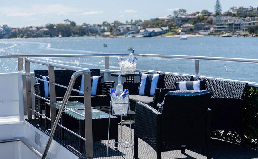 Boat Hire on The Cadman with Open Rooftop Deck Boat Hire on The Cadman with Open Rooftop Deck