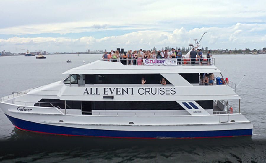 New Years Eve Cruises on Calmer port