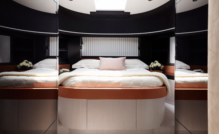 Boat Hire on Carpe Diem Bedroom Boat Hire on Carpe Diem Bedroom