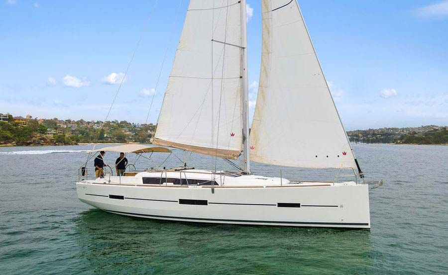 https://www.anyboat.com.au/media/catalog/product/cache/3d98a21d93a47449f8fd839055ce5f12/c/a/cavatina-4.jpg