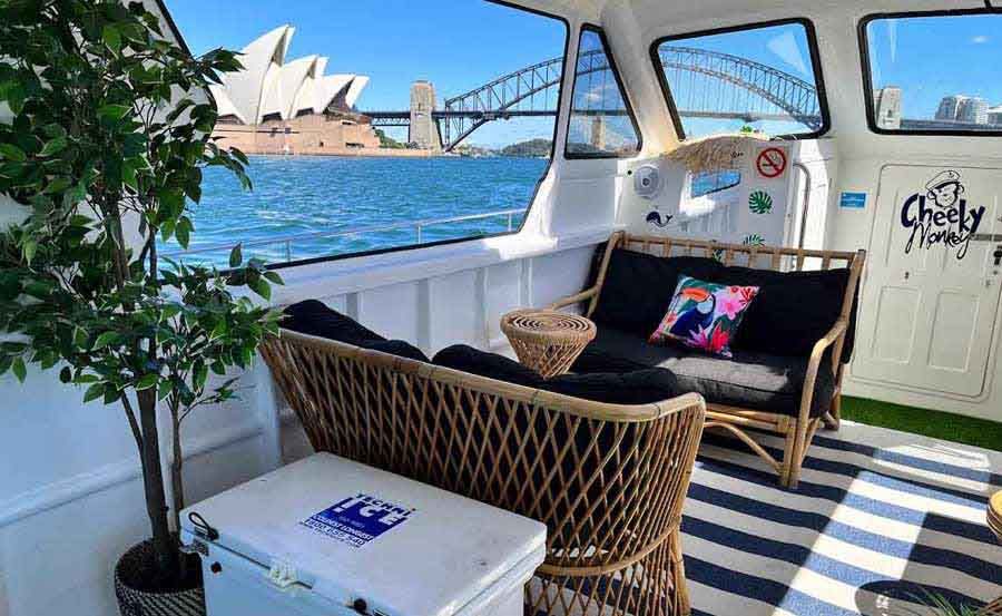 Boat Hire on Cheeky Monkey Boat Hire on Cheeky Monkey