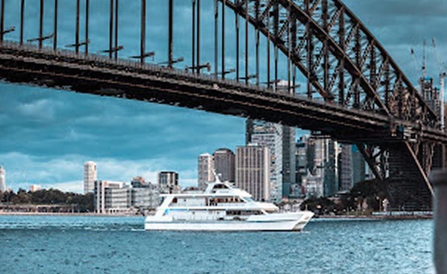 Boat Hire on Constellation at harbour bridge Boat Hire on Constellation at harbour bridge