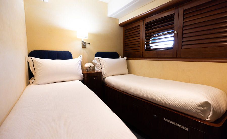 Luxury Boat Hire Sydney on Element Twin Share