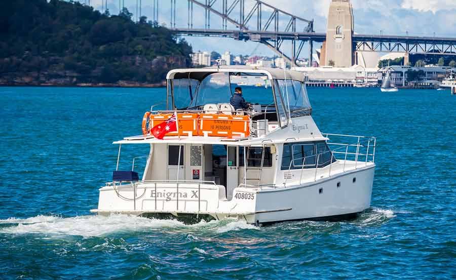 Boat Hire on Enigma X Stern View