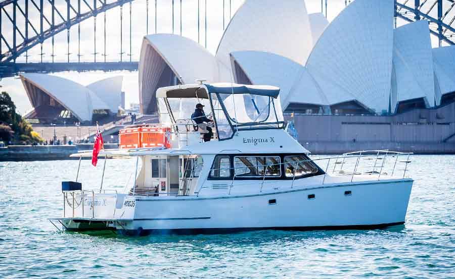 Boat Hire on Enigma X Starboard View