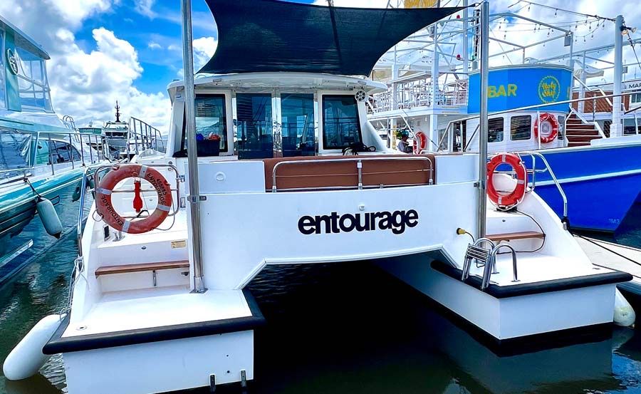 Boat Hire on Entourage back view 