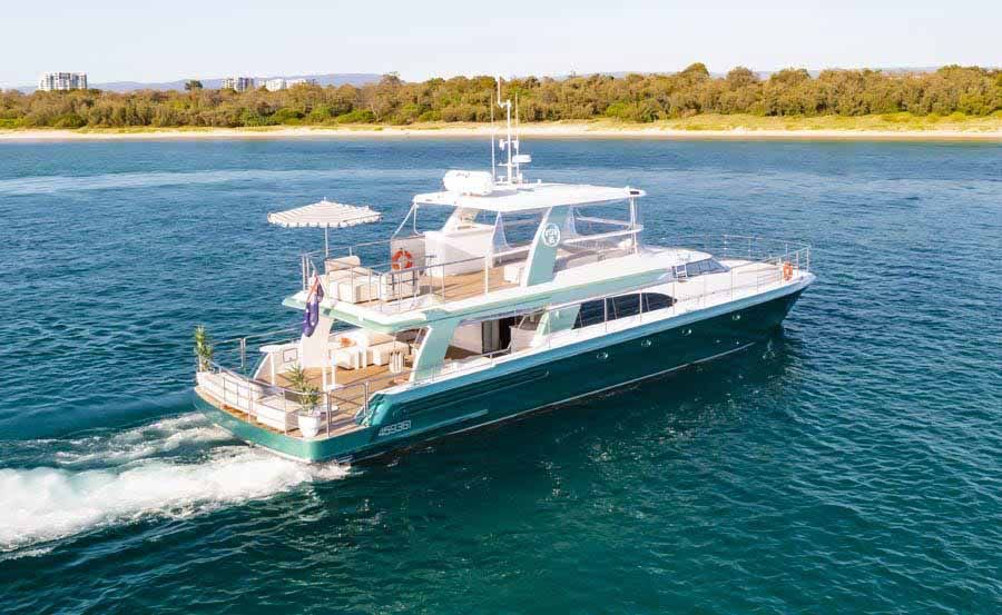 https://www.anyboat.com.au/media/catalog/product/cache/3d98a21d93a47449f8fd839055ce5f12/e/x/exterior-1_1_10.jpg
