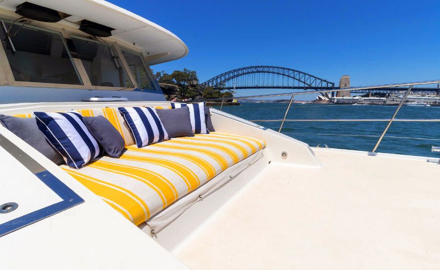 Vivid Cruises on John Oxley Bow View