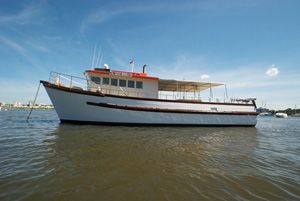 Traditional Style Fishing Boat For Up To 20 People Traditional Style Fishing Boat For Up To 20 People