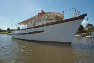 Traditional Style Fishing Boat For Up To 20 People Traditional Style Fishing Boat For Up To 20 People