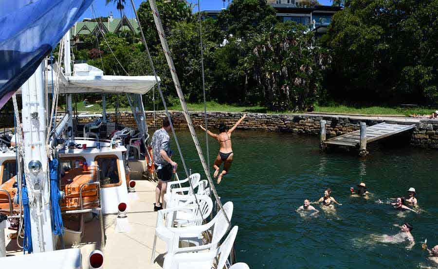 Sydney Sundancer Boat Hire Sydney Sundancer Boat Hire